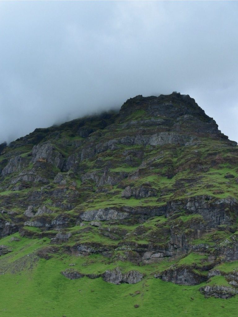 South-Coast-Mountain-Iceland